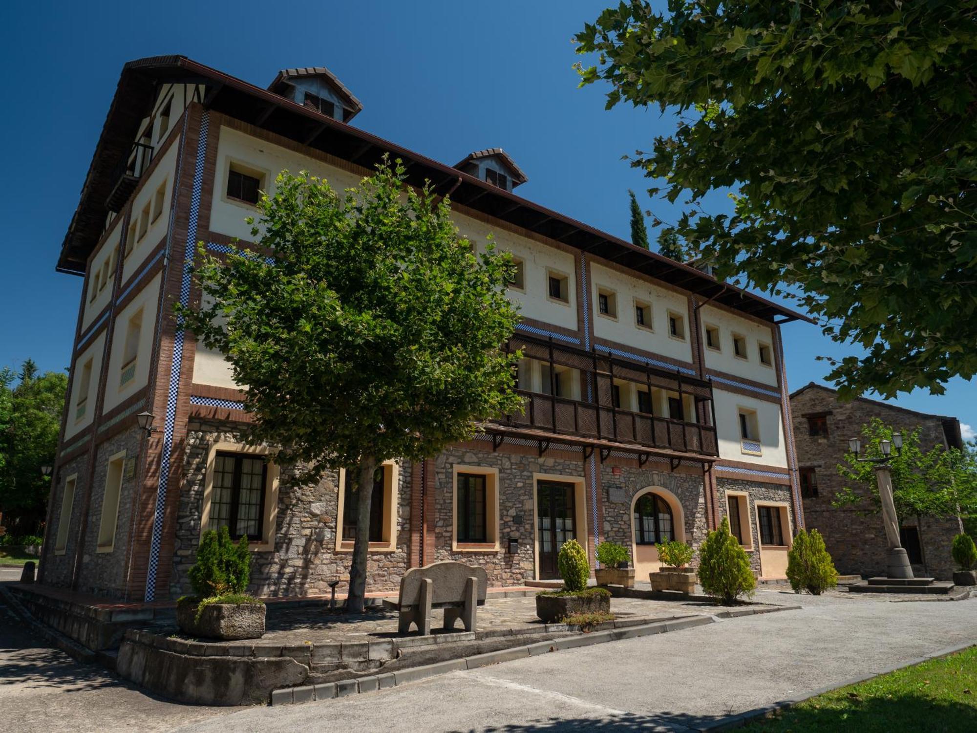 Casa Forestal Aínsa المظهر الخارجي الصورة